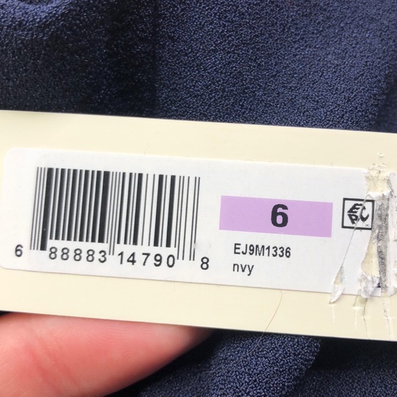 Eliza J navy round neck jumpsuit NWT size 6 - Picture 8 of 8